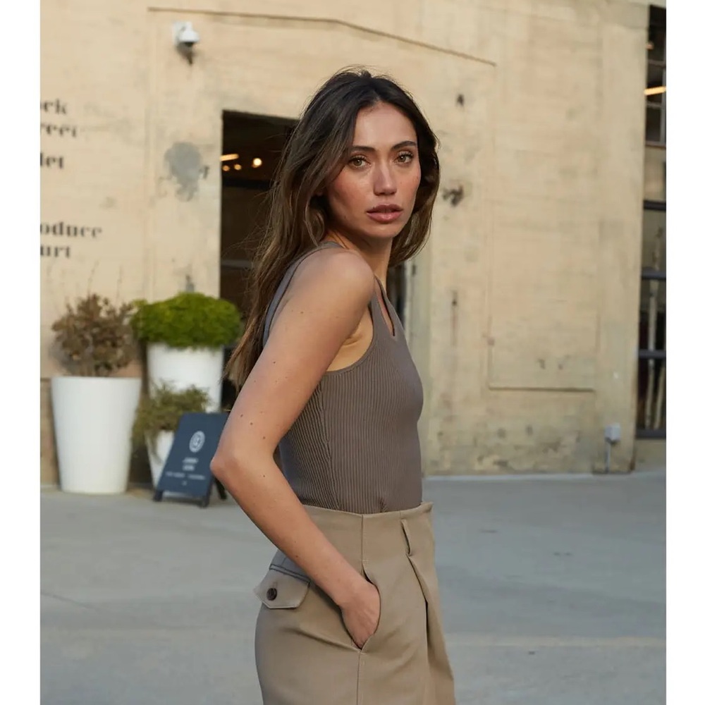 Shaper Fit Rib Knit One Shoulder Keyhole Crop Top
